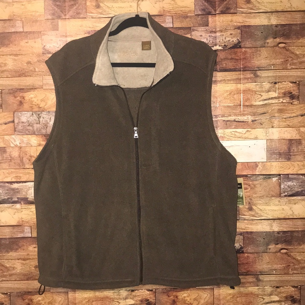 NWT men’s xl vest